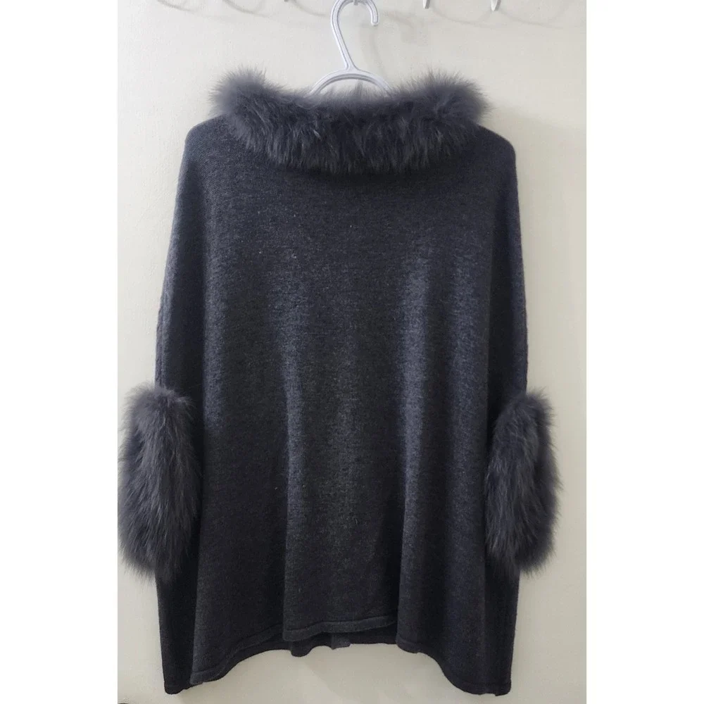 Belle Fare Charcoal Gray Wool Blend Knit Poncho Genuine Fox Fur‎